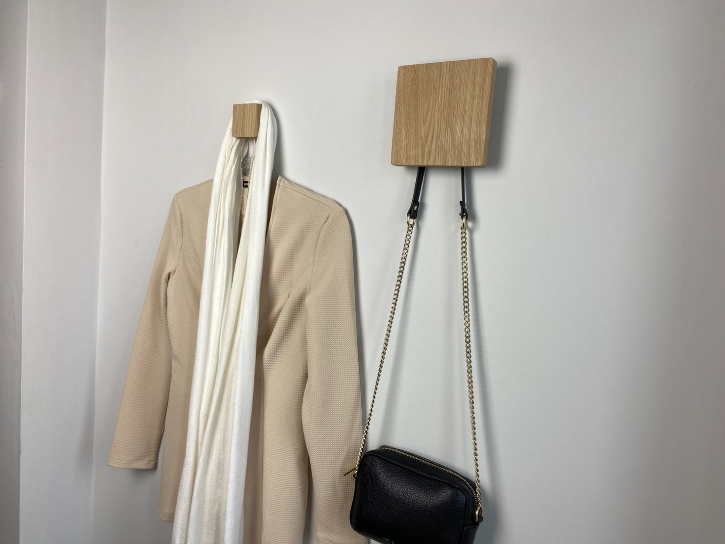 Square oak hooks / Circle coat pegs / Decorative wall hanger / Deep