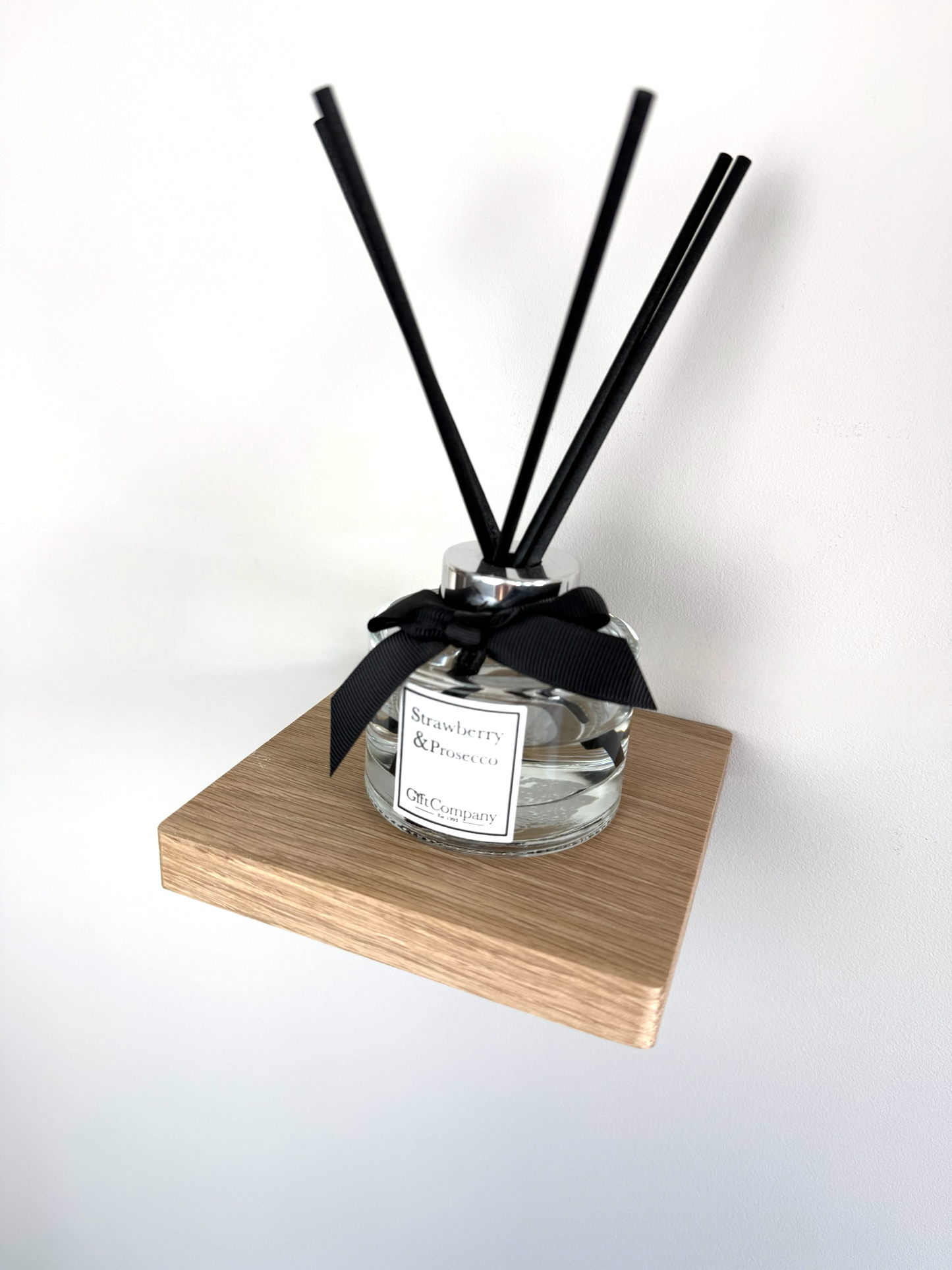 Small Square Oak Floating Shelf – Sleek & Modern Storage Solution