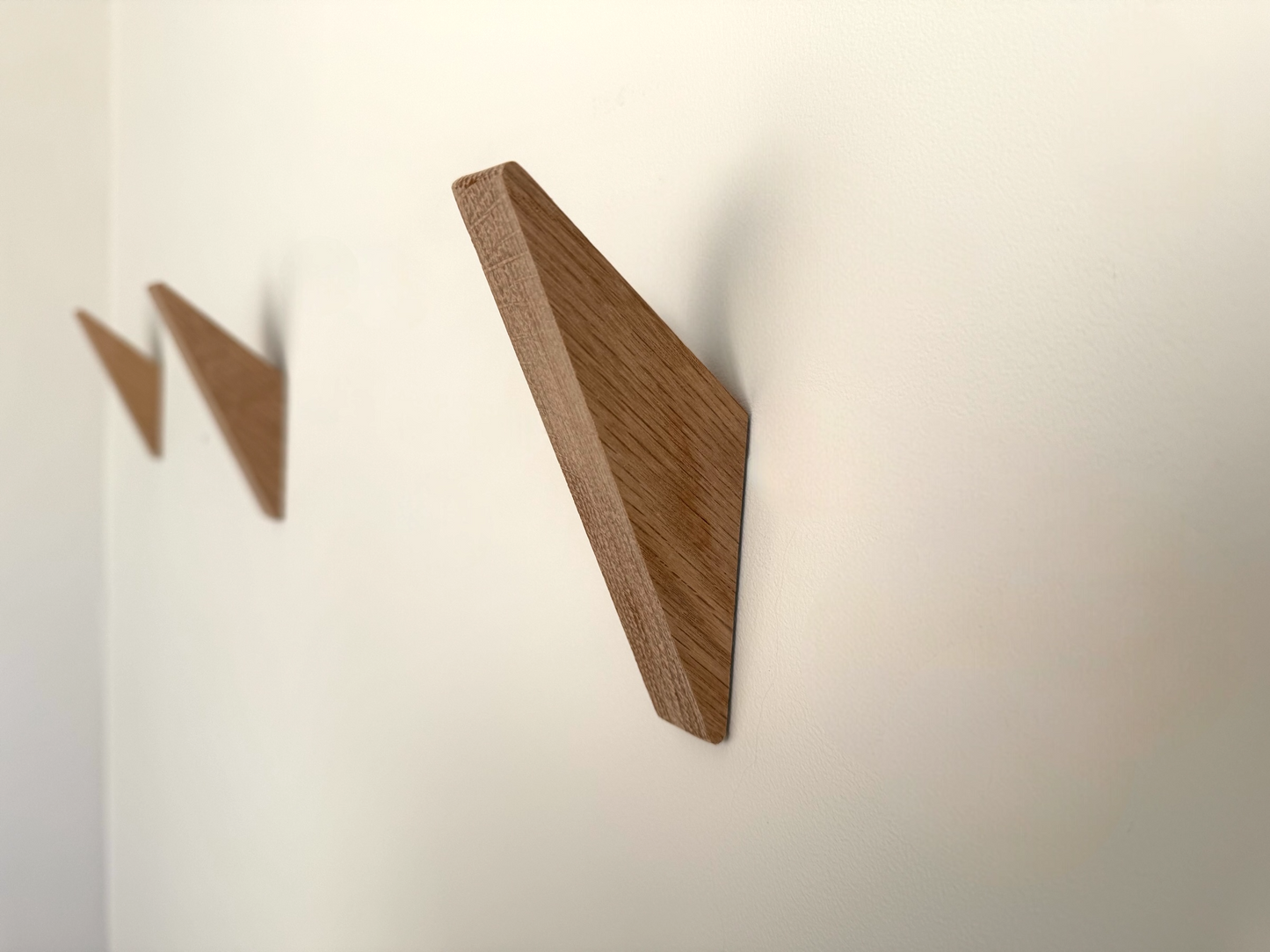 Oak coat hooks / Wooden pegs / Triangular wall mounted hanger