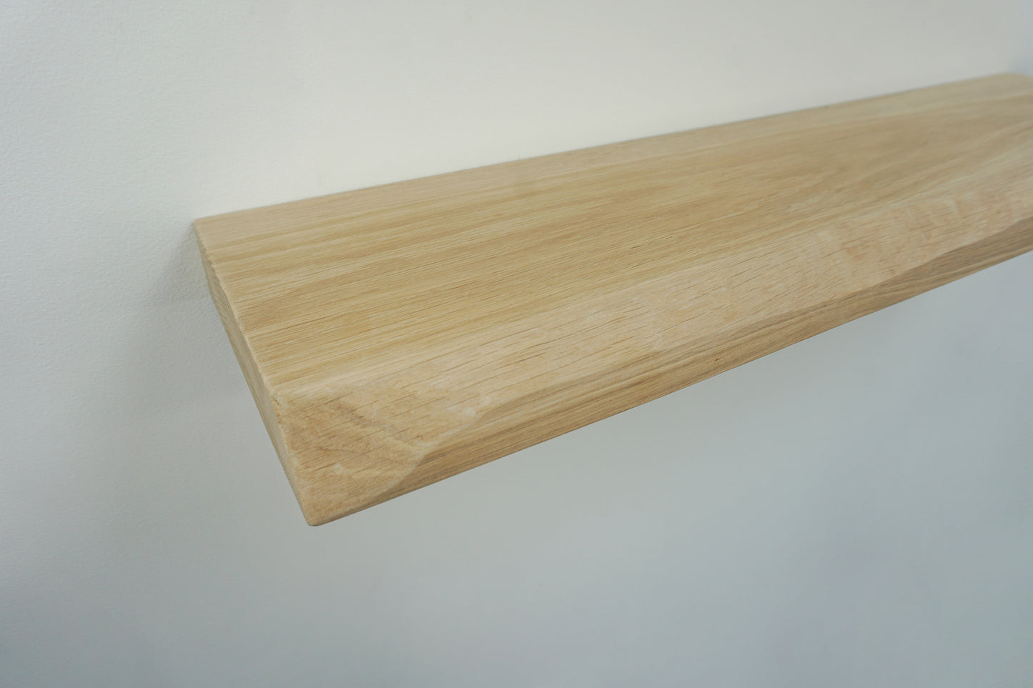 Solid Oak Floating Shelf With a Live / Waney Edge - Chunky 20cm Deep x 4.5cm Thick (8"x2") for masonry walls - The Interior Hut