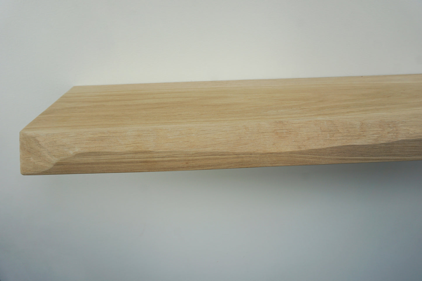 Solid Oak Floating Shelf With a Live / Waney Edge - Chunky 20cm Deep x 4.5cm Thick (8"x2") for masonry walls - The Interior Hut