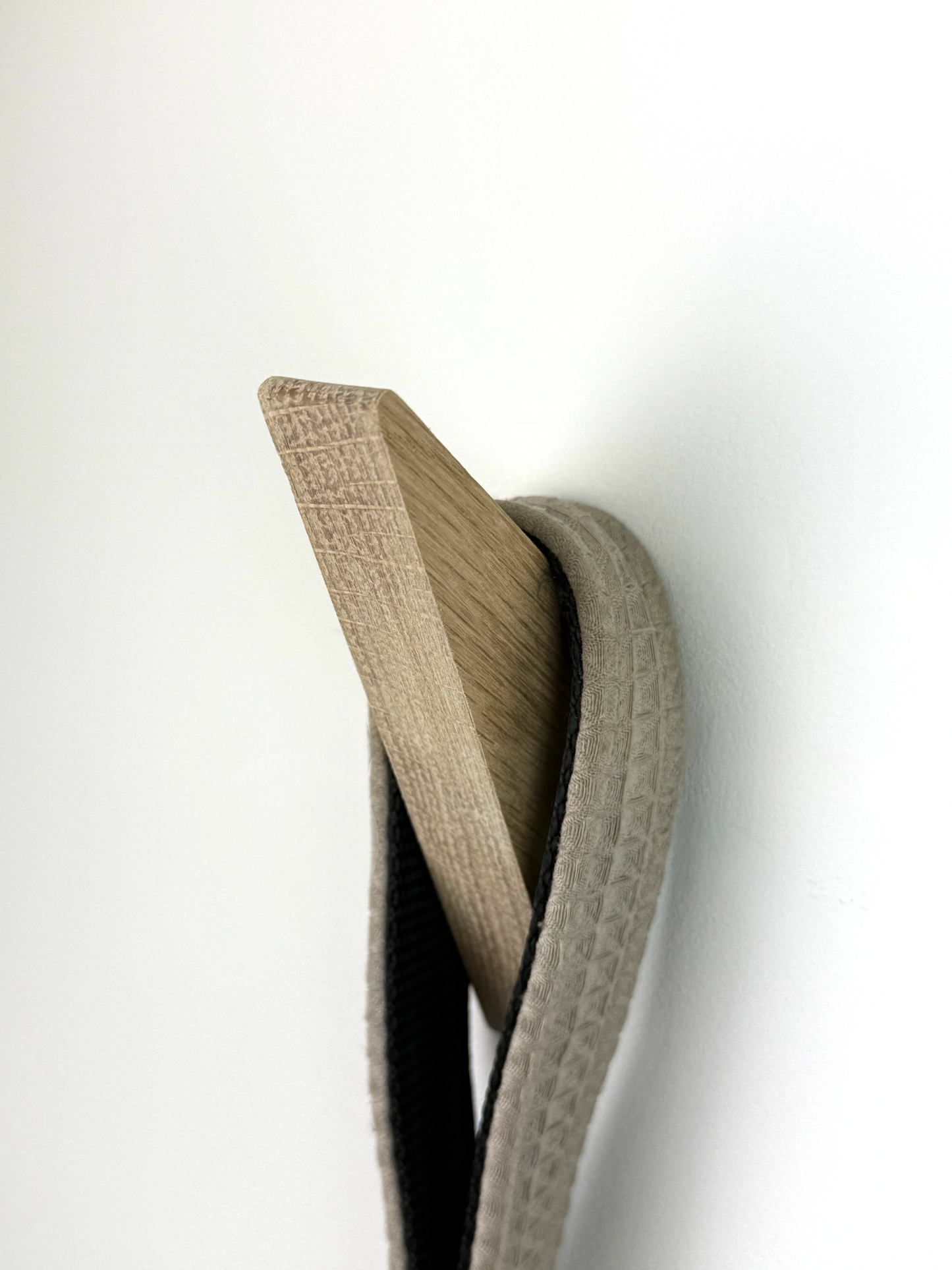 Oak coat hooks / Wooden pegs / Triangular wall mounted hanger