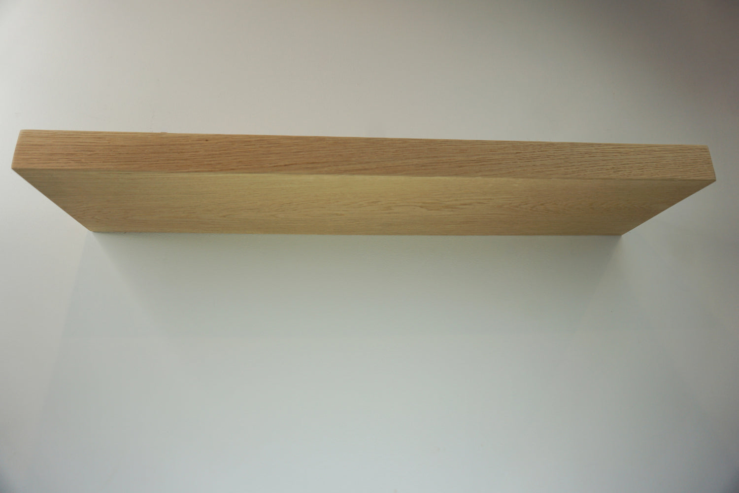 Oak Floating Shelf - Smooth Finish 20cm Deep x 5cm ThickOak Floating Shelf - Smooth Finish 20cm Deep x 5cm Thick