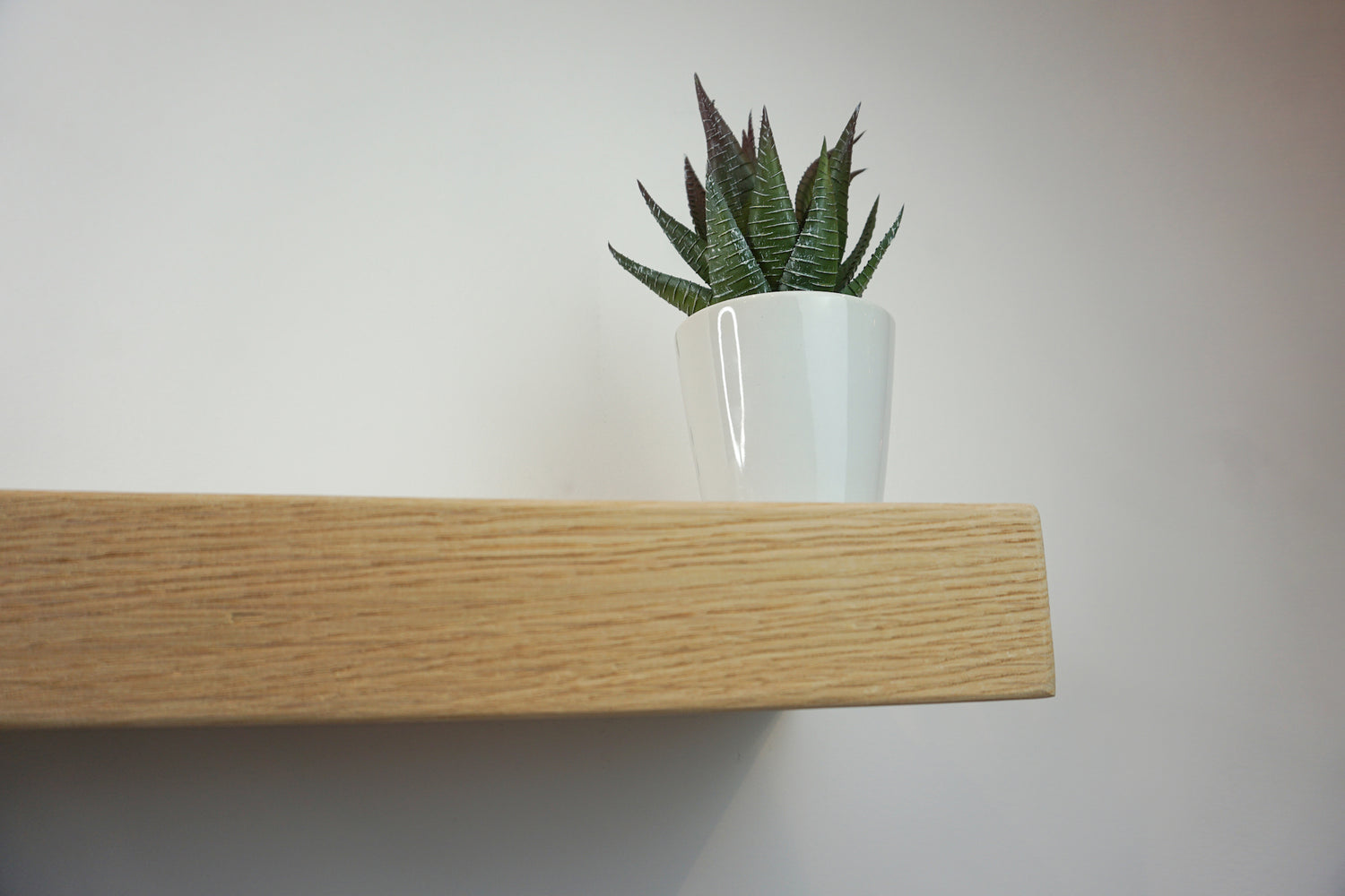 Oak Floating Shelf - Smooth Finish 20cm Deep x 5cm Thick